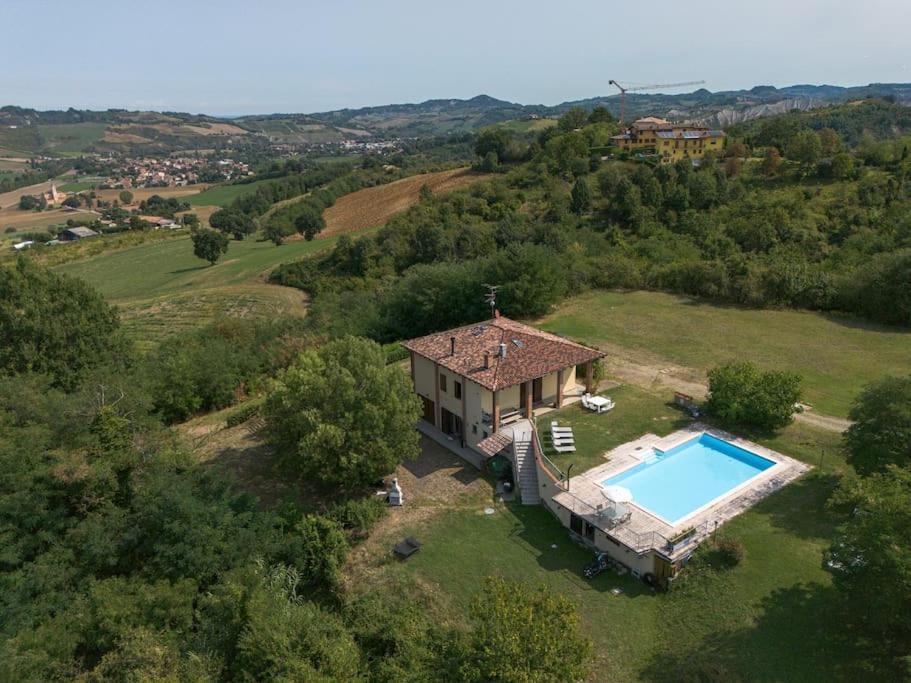 Casolara: Ospitalita Su Misura Lejlighed Castello di Serravalle Eksteriør billede